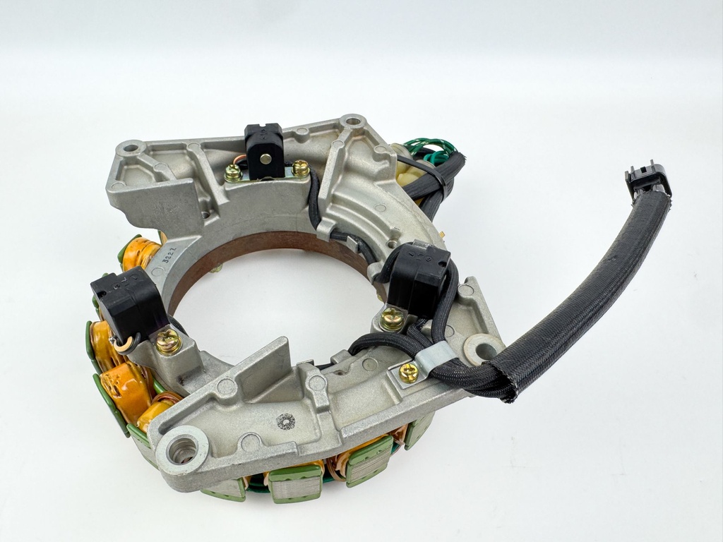2004 Yamaha 225 HP 4 Stroke Outboard Coil Pulser Base Stator Assembly 69J-81460-01-00 OEM