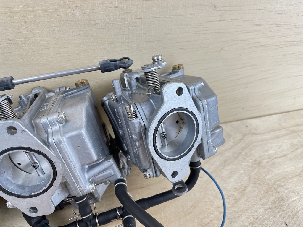 2003 Yamaha 90HP 2 Stroke Outboard Carburetor Set Top Bottom Middle