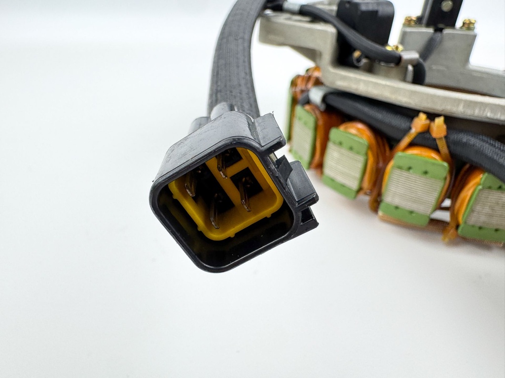 2004 Yamaha 225 HP 4 Stroke Outboard Coil Pulser Base Stator Assembly 69J-81460-01-00 OEM