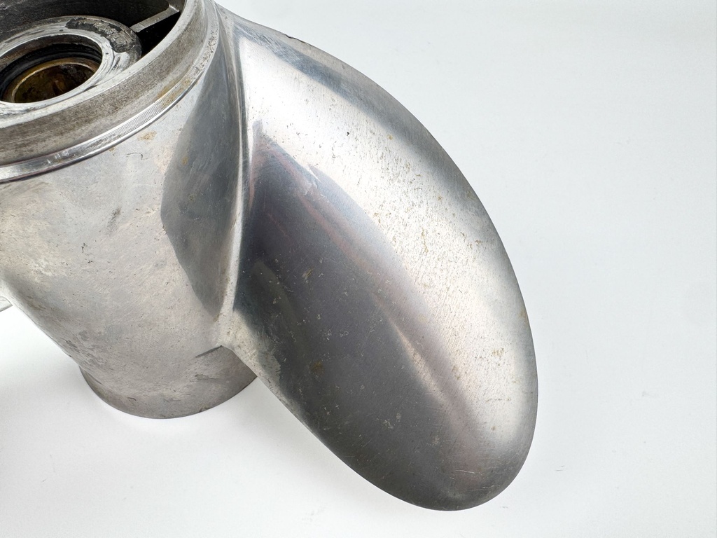 Yamaha Outboard 3 Blade Stainless Steel Prop Propeller 14 7/8" X 21P RH