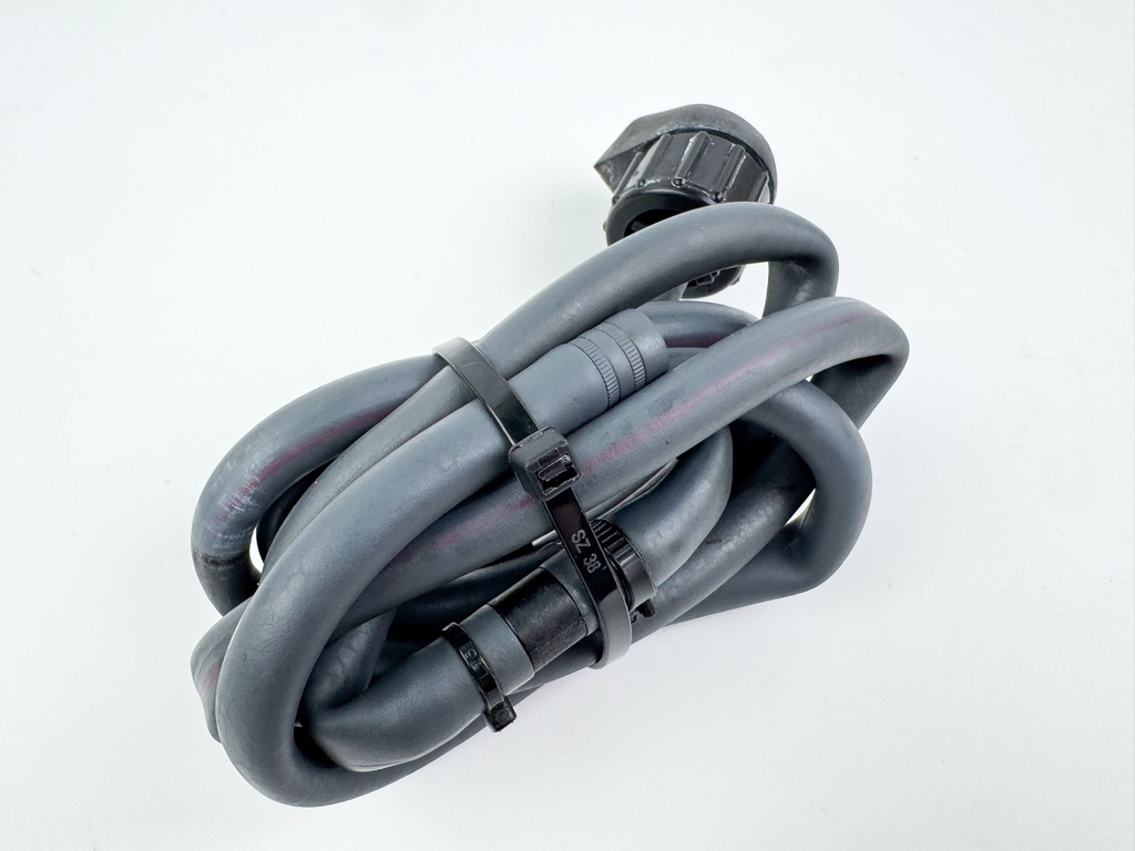 2013 Yamaha 250 HP 4 Stroke Outboard Fresh Water Flush Port 68T-12572-00-00 OEM