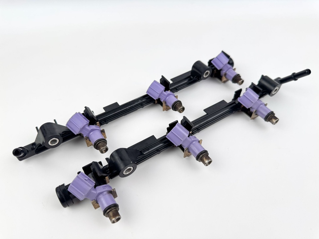 2013 Yamaha 250 HP 4 Stroke Outboard Fuel Injector Set W/ Rail 6P2-13160-11-00 OEM