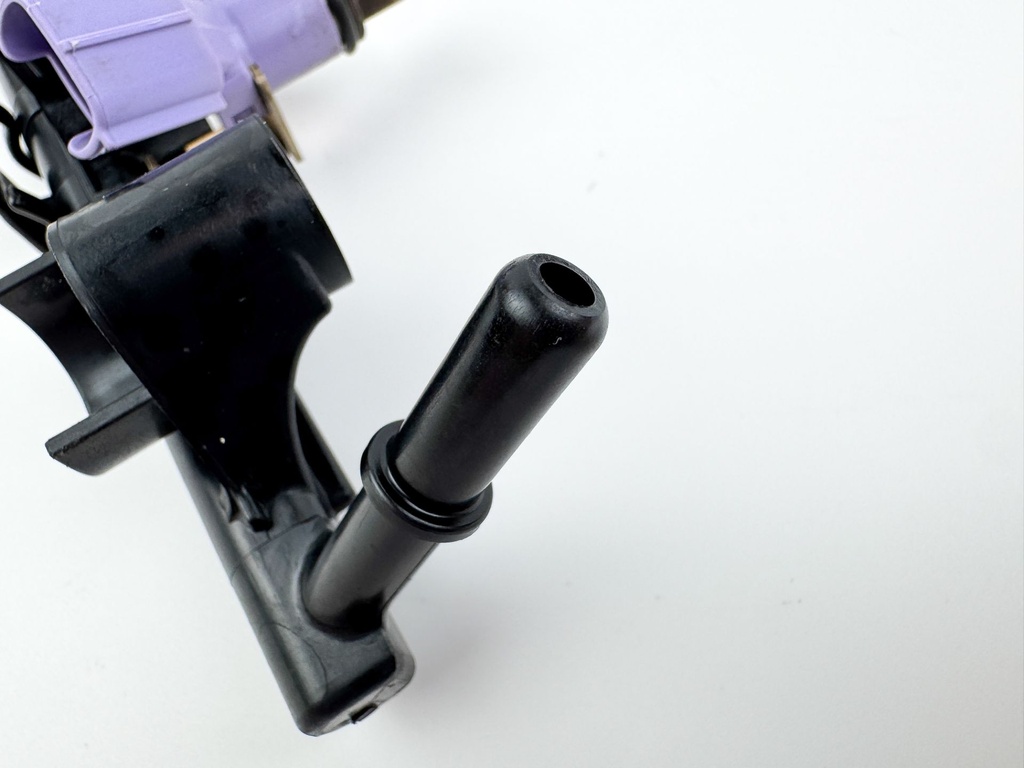 2013 Yamaha 250 HP 4 Stroke Outboard Fuel Injector Set W/ Rail 6P2-13160-11-00 OEM