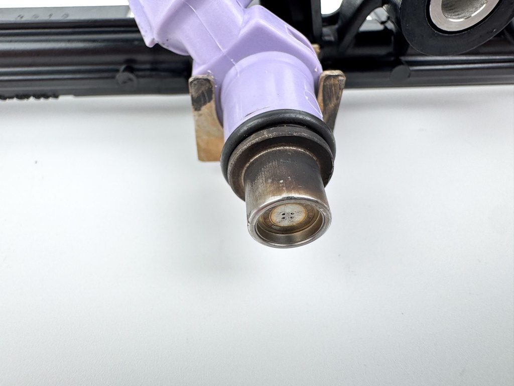 2013 Yamaha 250 HP 4 Stroke Outboard Fuel Injector Set W/ Rail 6P2-13160-11-00 OEM