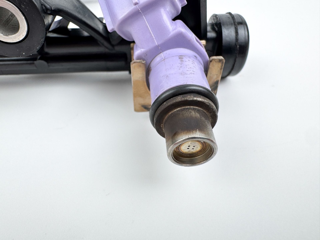 2013 Yamaha 250 HP 4 Stroke Outboard Fuel Injector Set W/ Rail 6P2-13160-11-00 OEM