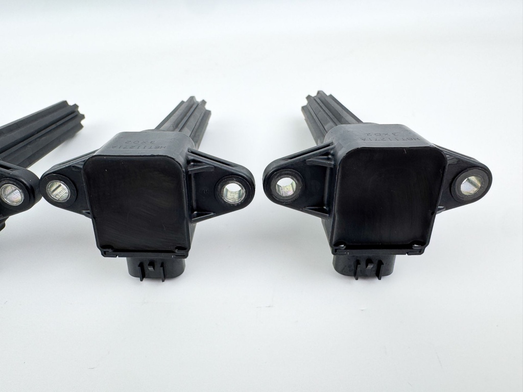 2013 Yamaha 250 HP 4 Stroke Outboard Ignition Coil Set 6P2-82310-01-00 OEM