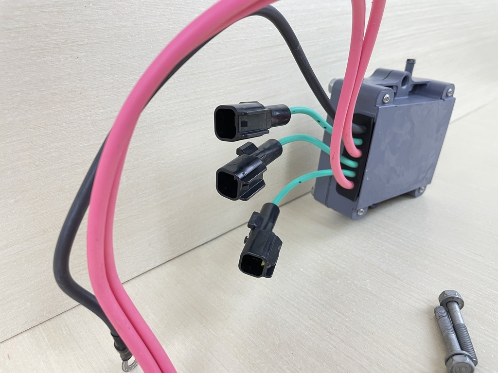 2006 Yamaha 250HP 4 Stroke Outboard Rectifier & Regulator Assembly 6P2-81960-03-00