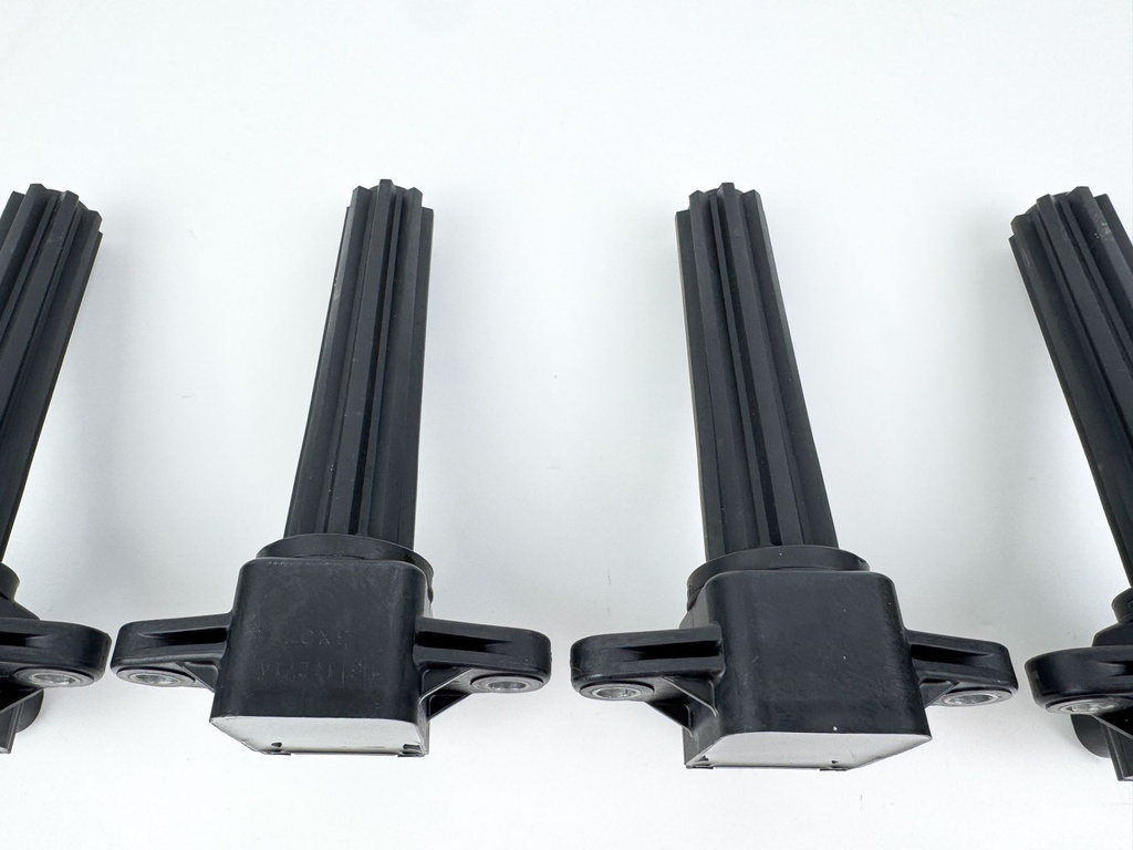 2013 Yamaha 250 HP 4 Stroke Outboard Ignition Coil Set 6P2-82310-01-00 OEM