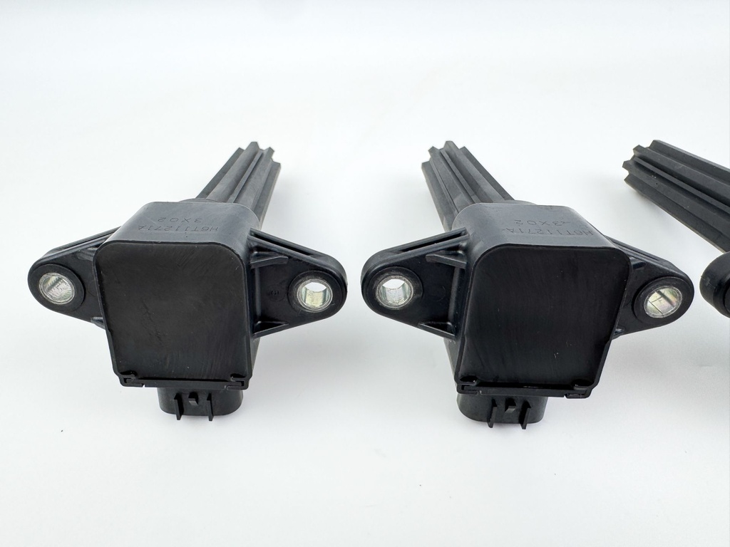 2013 Yamaha 250 HP 4 Stroke Outboard Ignition Coil Set 6P2-82310-01-00 OEM