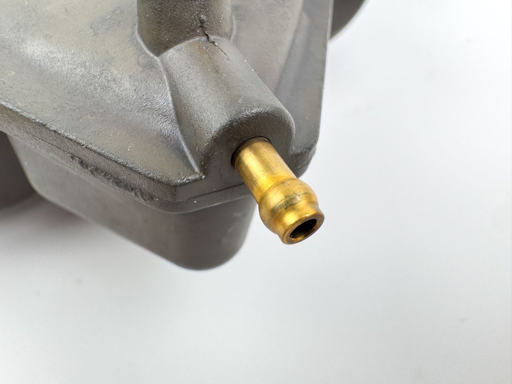 2013 Yamaha 250 HP 4 Stroke Outboard VST Float Chamber Assembly 6P2-14180-31-00 OEM