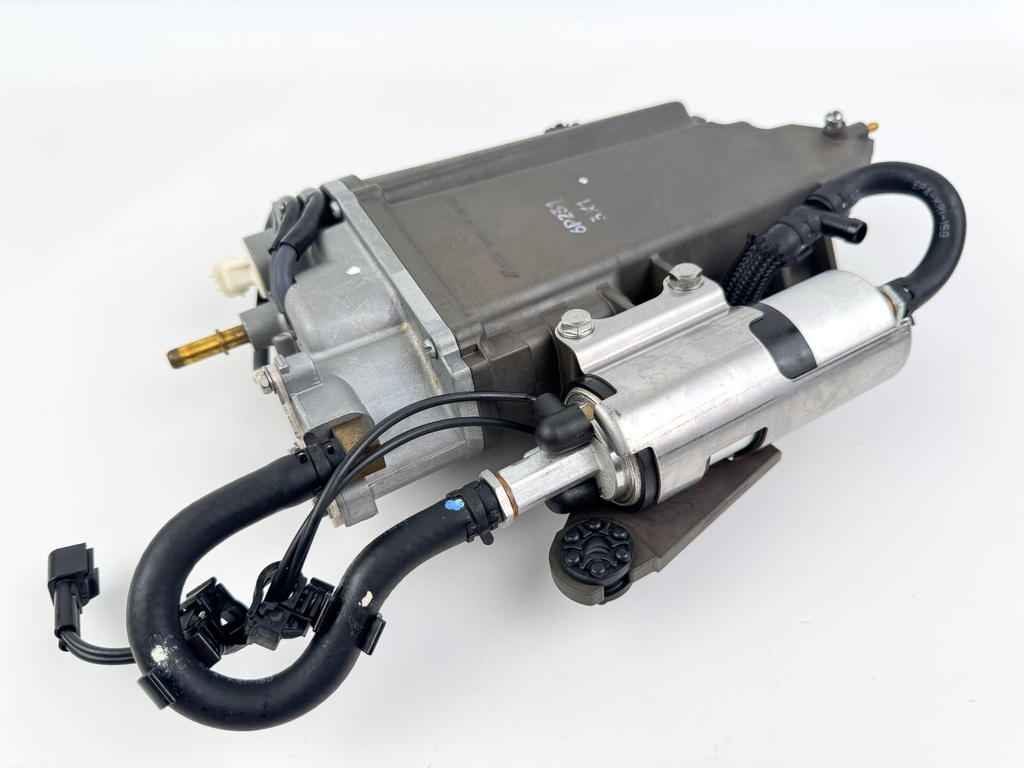 2013 Yamaha 250 HP 4 Stroke Outboard VST Float Chamber Assembly 6P2-14180-31-00 OEM