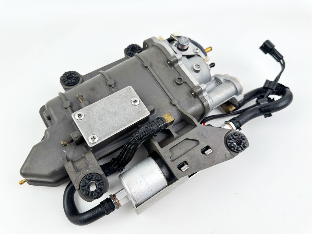 2013 Yamaha 250 HP 4 Stroke Outboard VST Float Chamber Assembly 6P2-14180-31-00 OEM