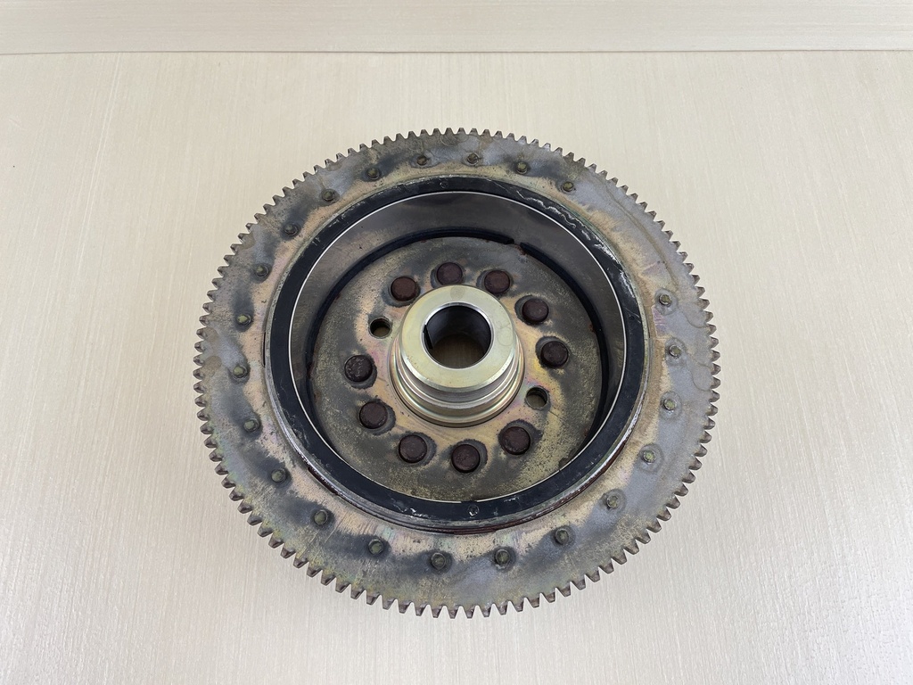 2006 Yamaha 250HP 4 Stroke Outboard Flywheel Rotor Assembly 6P2-81450-00-00