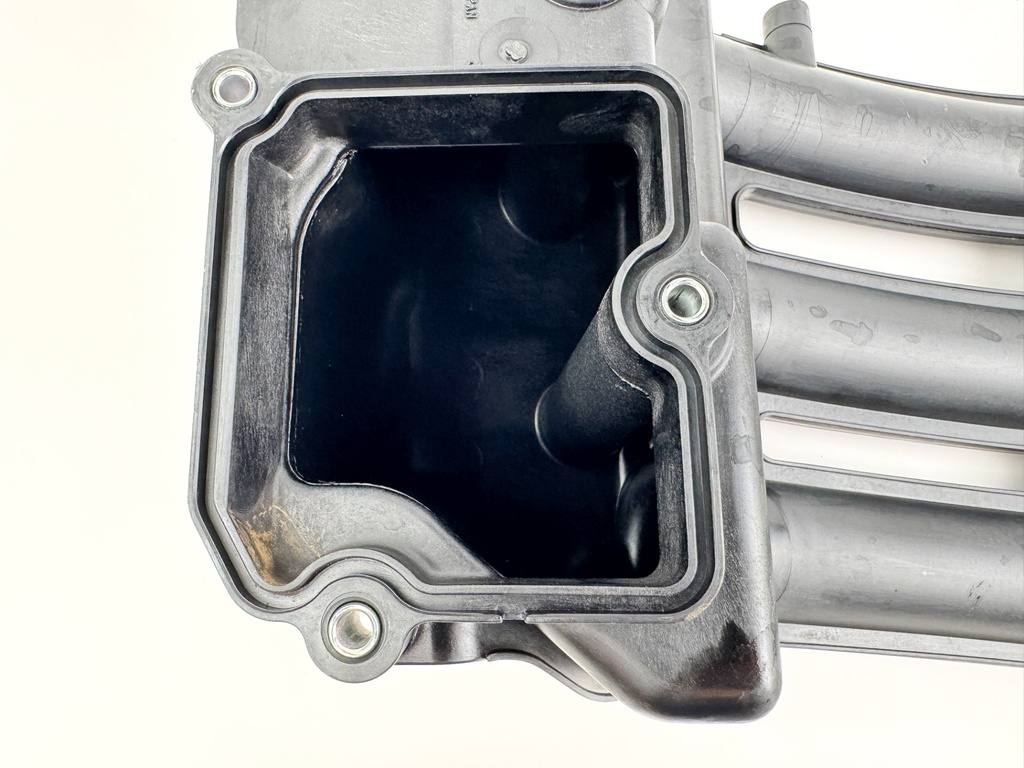 2013 Yamaha 250 HP 4 Stroke Outboard Intake Manifold 6P2-13641-00-00 OEM