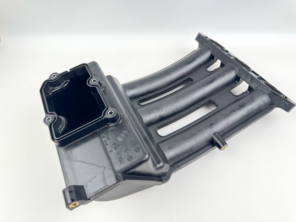 2013 Yamaha 250 HP 4 Stroke Outboard Intake Manifold 6P2-13641-00-00 OEM