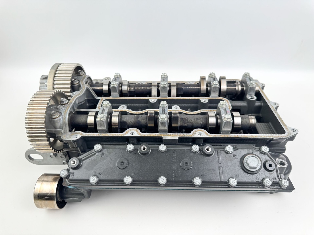 2013 Yamaha 250 HP 4 Stroke Outboard Starboard Cylinder Head 6P2-W009A-03-9S OEM