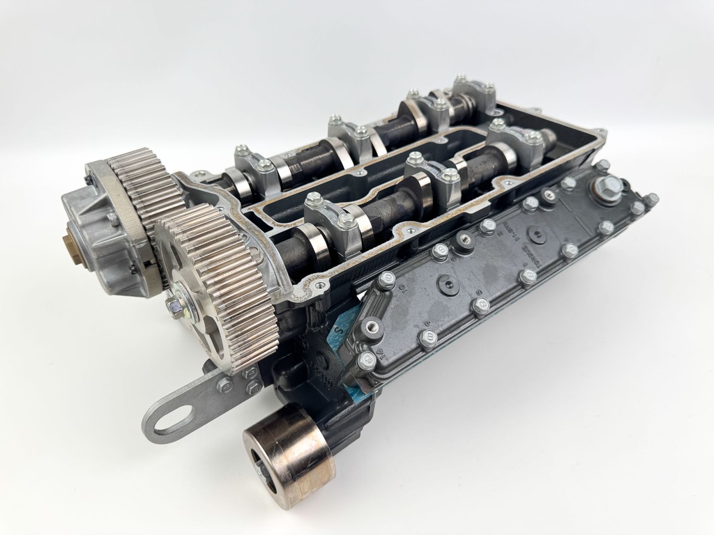 2013 Yamaha 250 HP 4 Stroke Outboard Starboard Cylinder Head 6P2-W009A-03-9S OEM