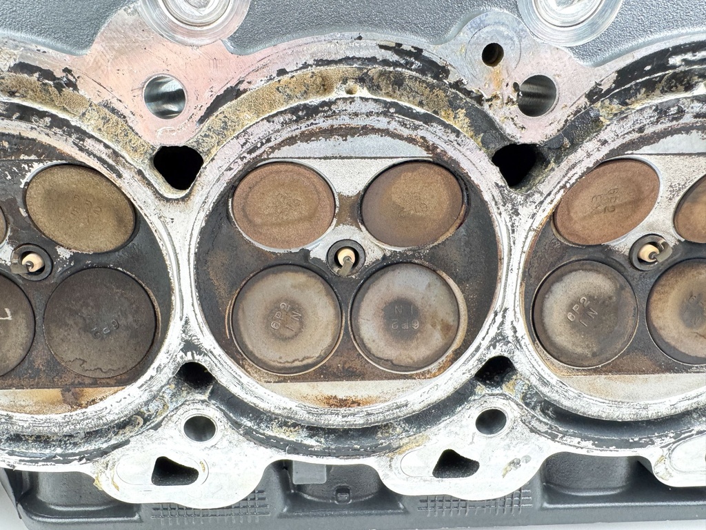 2013 Yamaha 250 HP 4 Stroke Outboard Starboard Cylinder Head 6P2-W009A-03-9S OEM