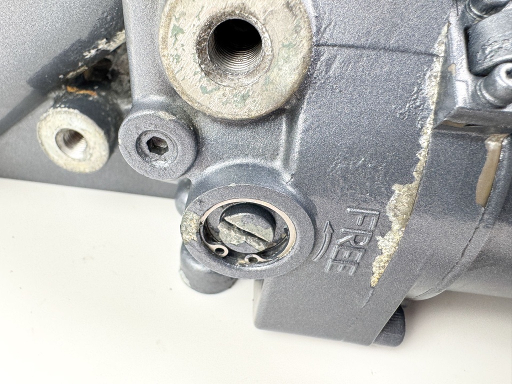 02-18 Yamaha 200 225 250 300 HP 4 Stroke Outboard Power Trim Tilt Unit - Fully Tested