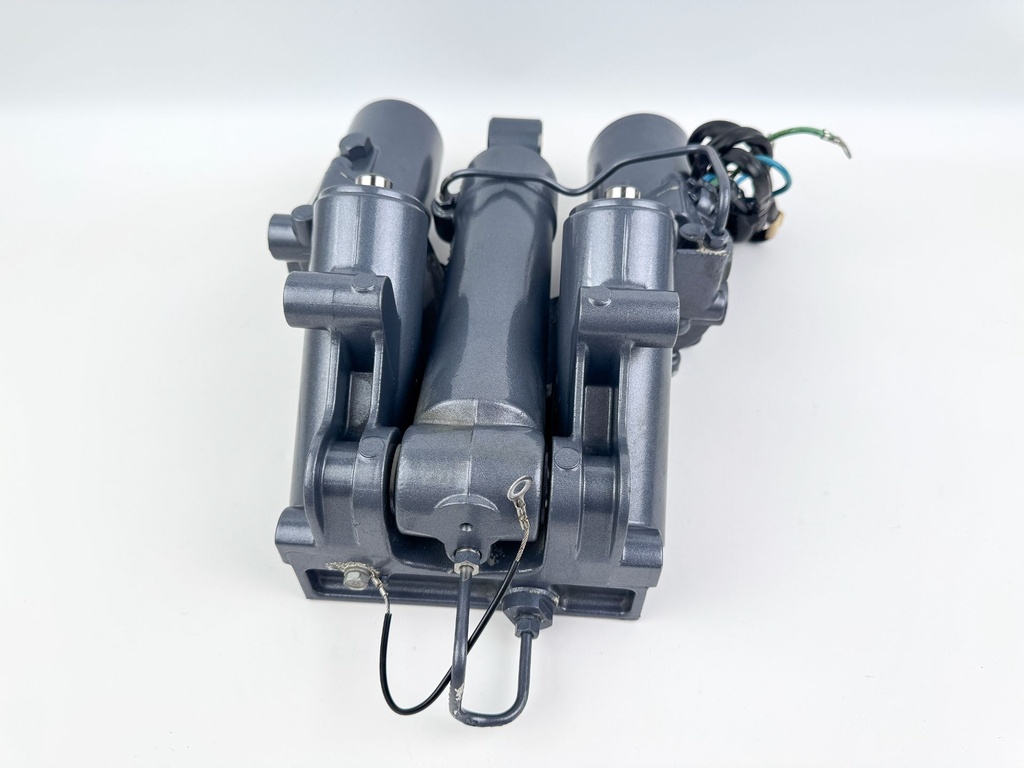 02-18 Yamaha 200 225 250 300 HP 4 Stroke Outboard Power Trim Tilt Unit - Fully Tested