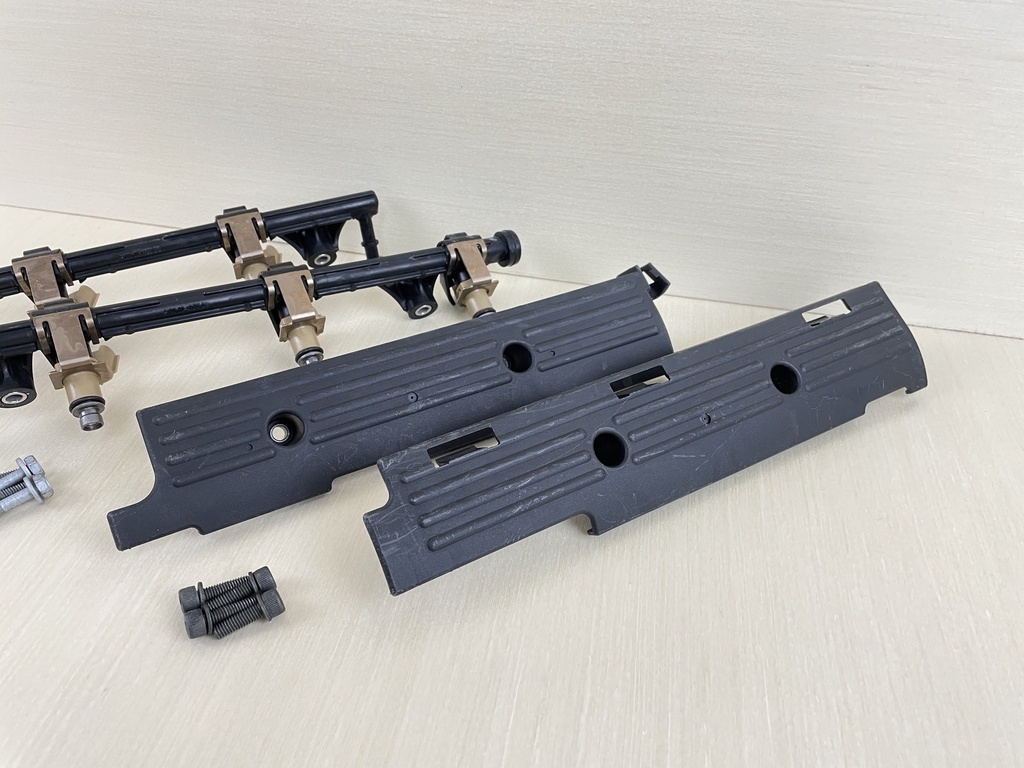 Yamaha 250HP 3.3L 4 Stroke Outboard Engine Fuel Delivery Pipe With Injectors 