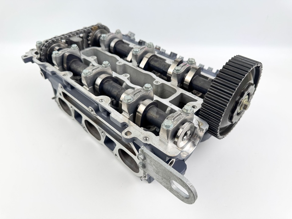 2004 Yamaha 225 HP 4 Stroke Outboard Starboard Cylinder Head 69J-W009A-02-1S OEM