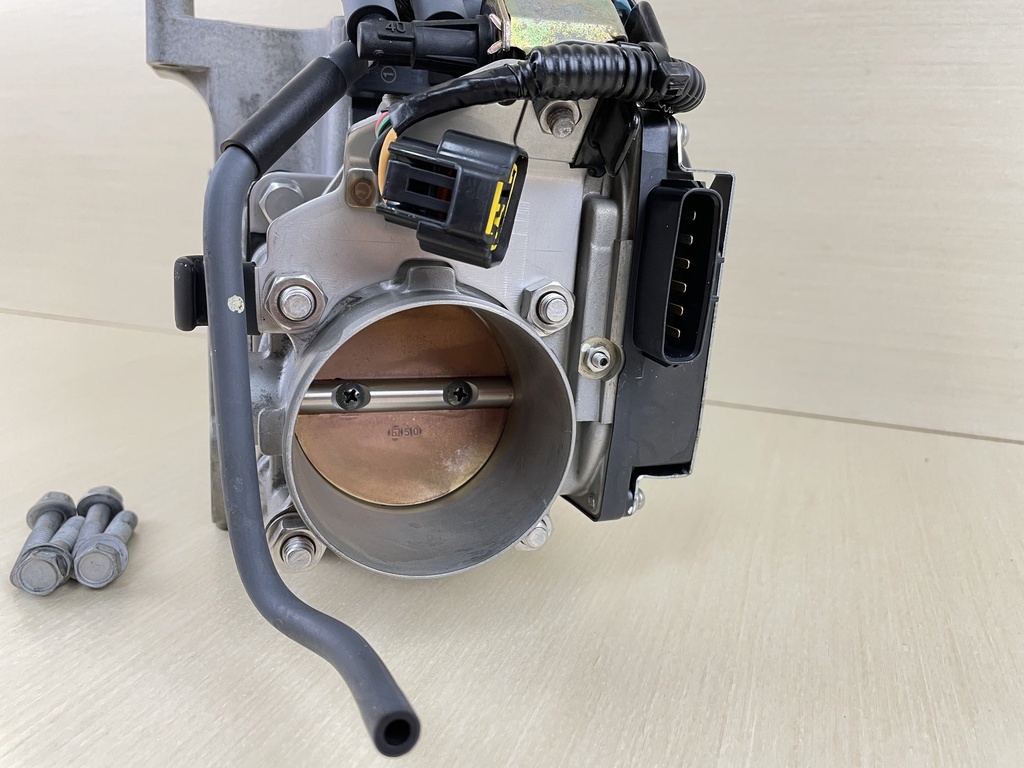 2006 Yamaha 250HP 4 Stroke Outboard Throttle Body Assembly 6P2-13750-00-00