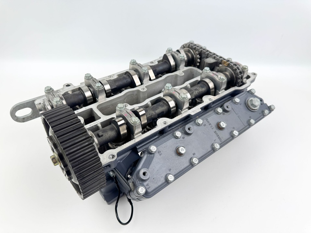 2004 Yamaha 225 HP 4 Stroke Outboard Starboard Cylinder Head 69J-W009A-02-1S OEM