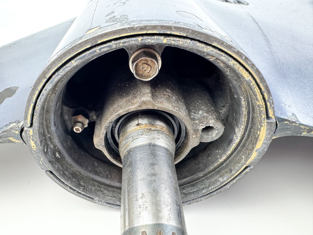 Yamaha 200 225 HP 4 Stroke Outboard 25" XL Lower Unit Gear Case RH Standard