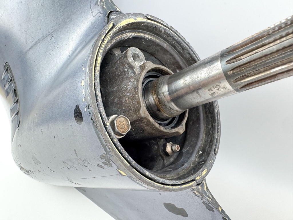 Yamaha 200 225 HP 4 Stroke Outboard 25" XL Lower Unit Gear Case RH Standard