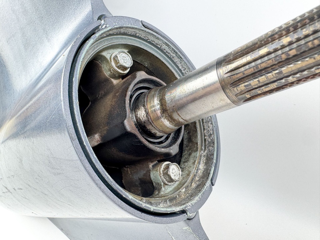 Yamaha 200 225 HP 4 Stroke Outboard 25" XL Lower Unit Gear Case RH 2002-2015