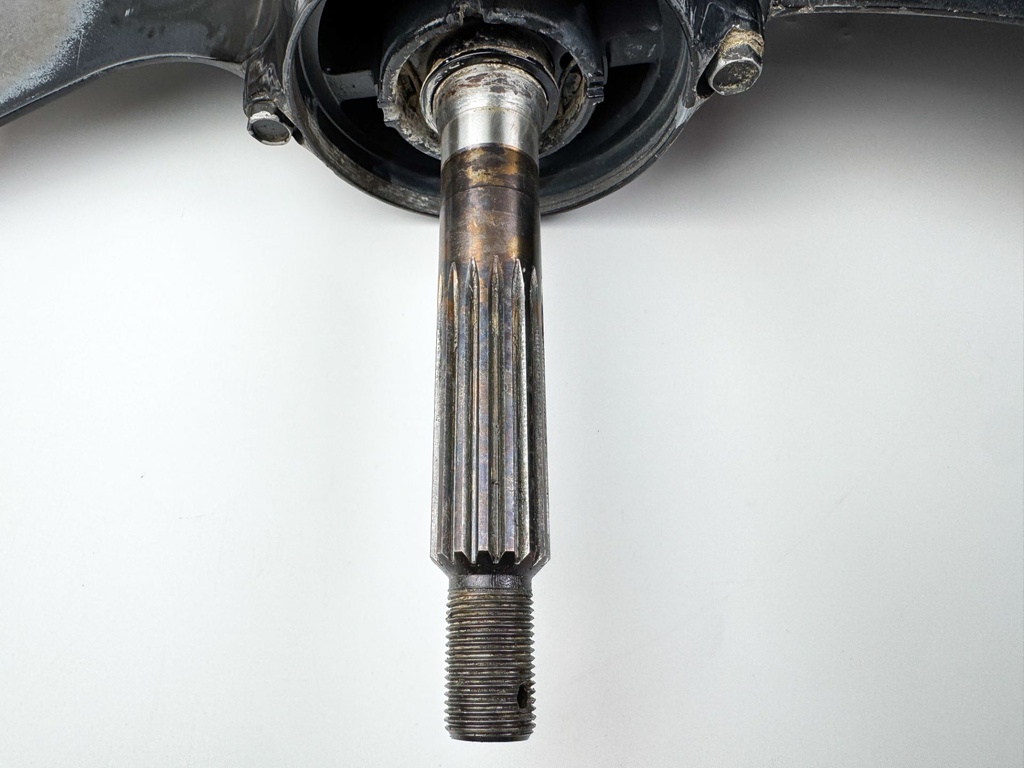 2001-18 Suzuki 115 140 HP 4 Stroke Outboard 20" Long Lower Unit Gear Case