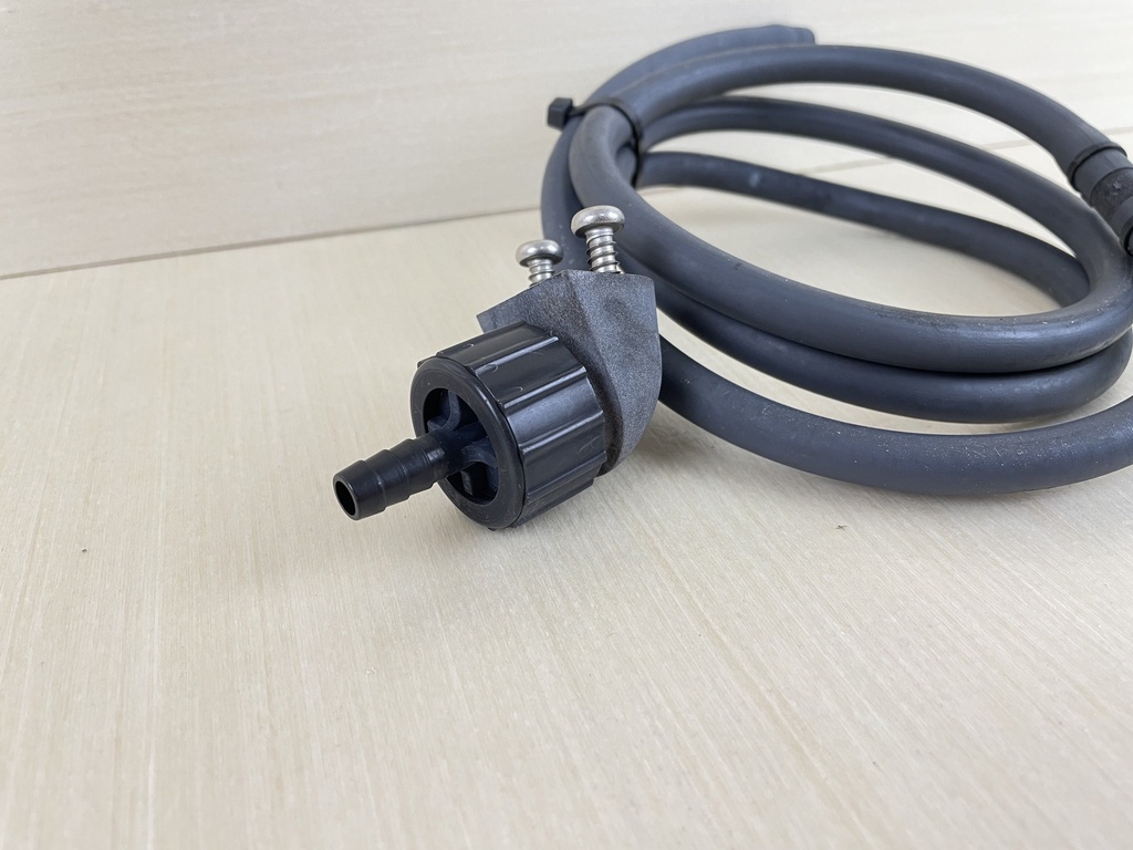 2005 Yamaha 250HP 4 Stroke Outboard Flush Port Assembly With Hose