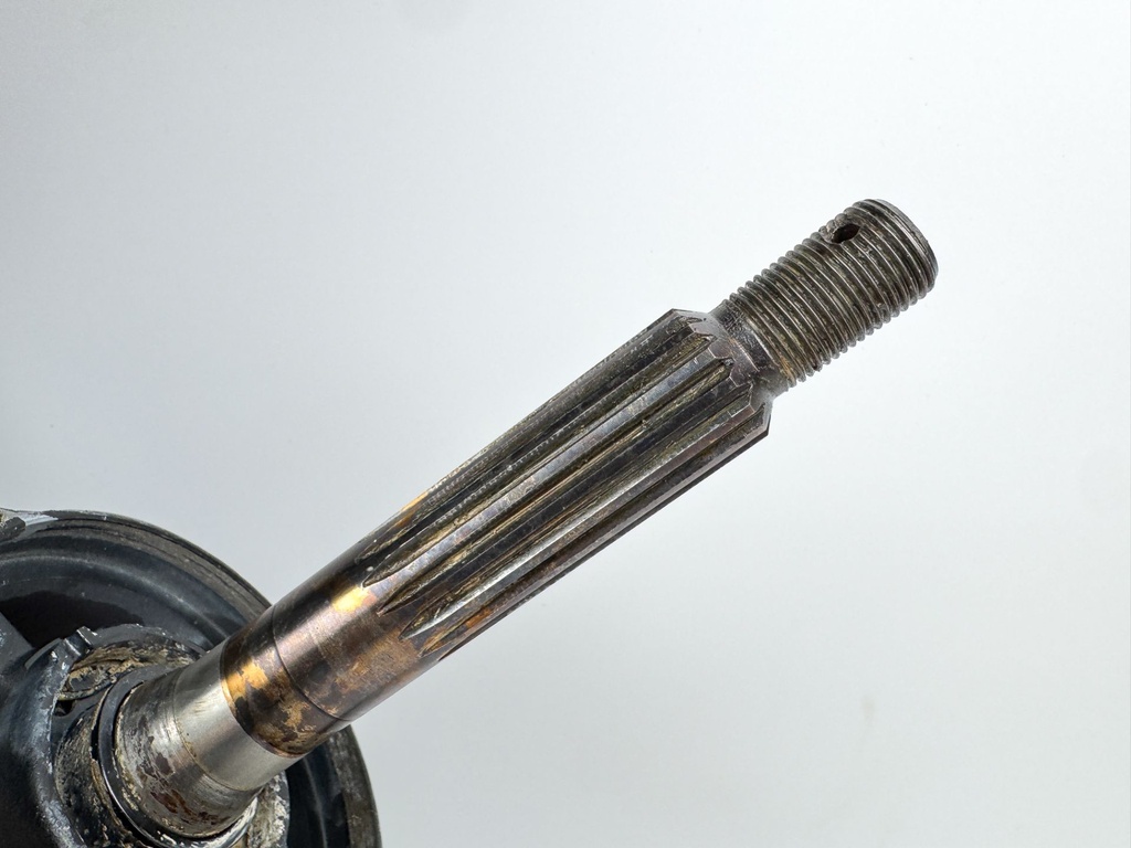 2001-18 Suzuki 115 140 HP 4 Stroke Outboard 20" Long Lower Unit Gear Case