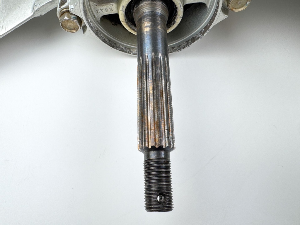 2006 + Honda BF 200 225 HP Outboard 25" XL Lower Unit 41100-ZY3-E03ZA Counter