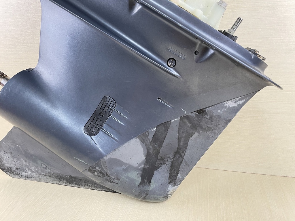 Yamaha 250HP F250 3.3L 25" Shaft Lower Unit Gear Case RH Standard Rotation