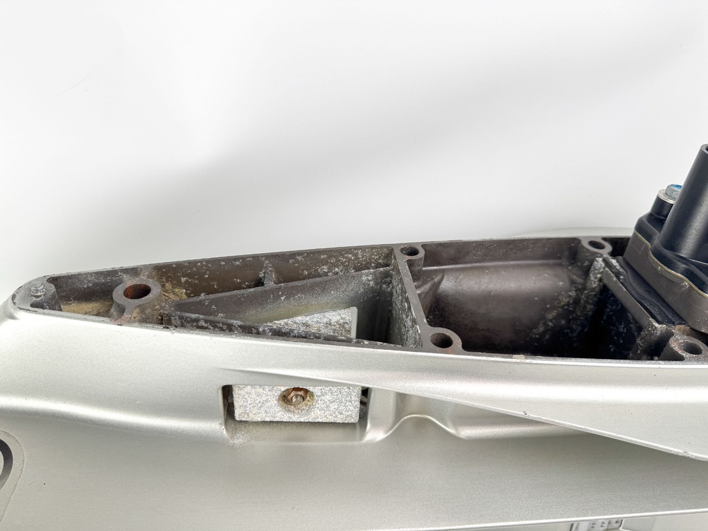 2006 + Honda BF 200 225 HP Outboard 25" XL Lower Unit 41100-ZY3-E03ZA Counter