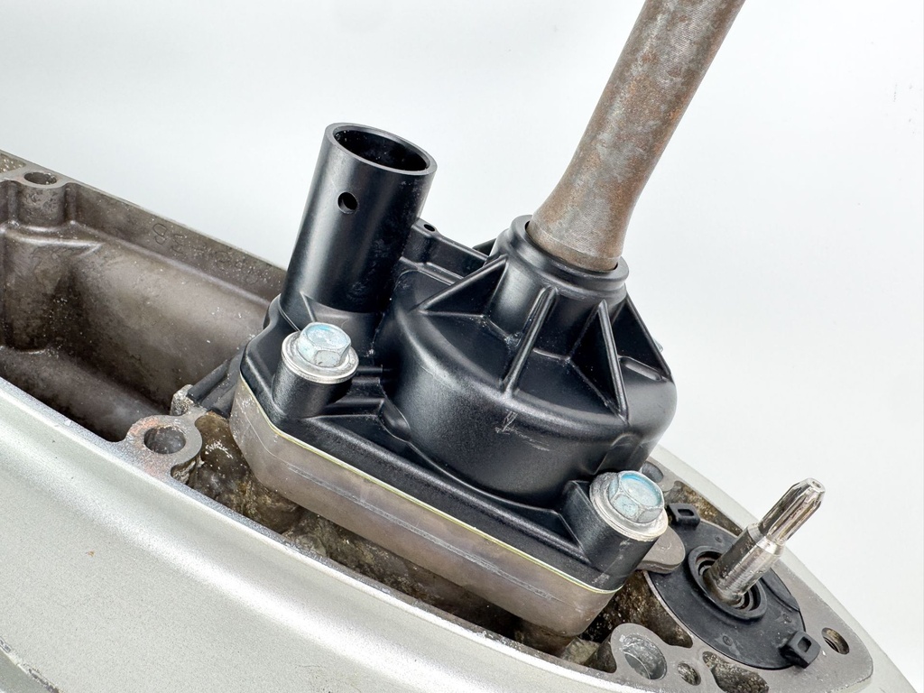 2006 + Honda BF 200 225 HP Outboard 25" XL Lower Unit 41100-ZY3-E03ZA Counter