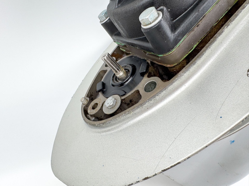 99 - 2006 Honda BF 75 90 HP Outboard 20" Long Lower Unit Gear Case