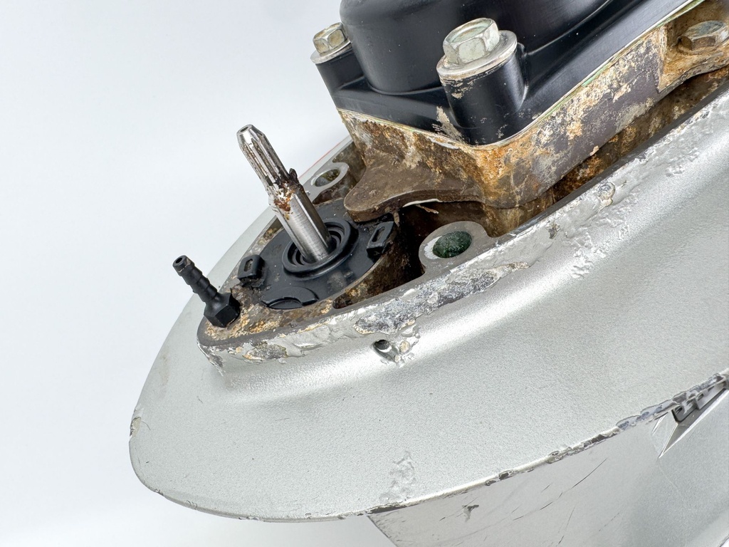 2006 + Honda BF 200 225 HP Outboard 25" XL Lower Unit Gear Case 41100-ZY3-C13ZA