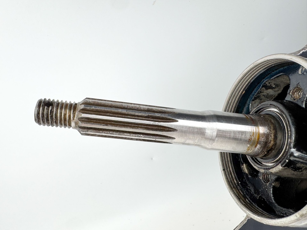 92 - 1998 Johnson Evinrude 85 88 90 100 112 115 HP V4 20" Lower Unit Gear Case