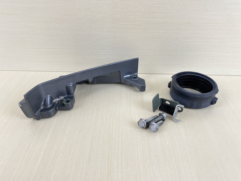 2002 Yamaha 225HP 4 Stroke Outboard Control Cable Cover Plate 69J-42738-00-5B