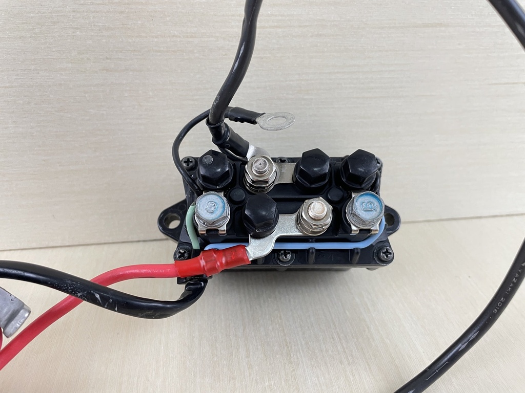 2002 Yamaha 225HP 4 Stroke Outboard Trim & Tilt Relay Assembly 69J-81950-00-00