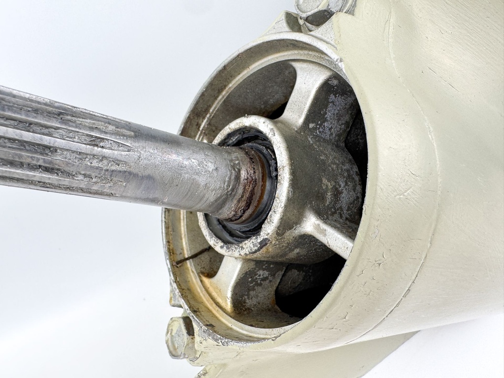 03-05 Honda 200 225 HP 4 Stroke 25" XL Lower Unit Gear Case 06411-ZY3-617ZA