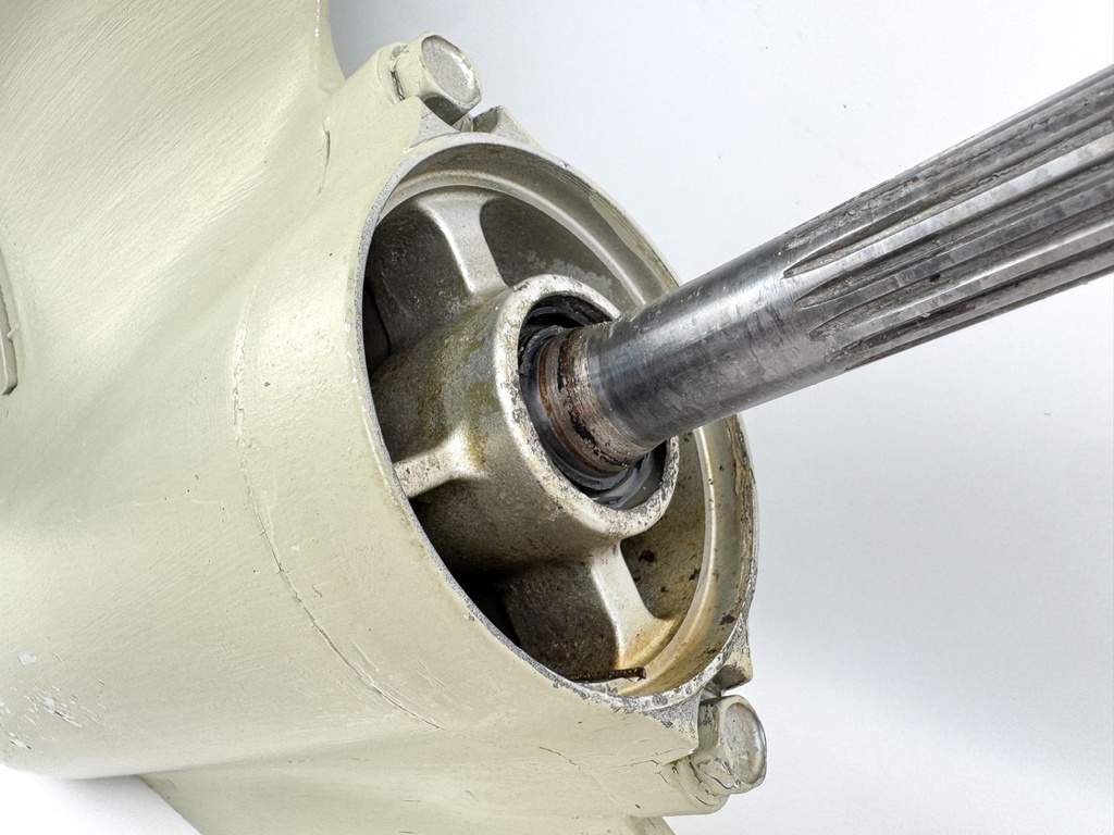 03-05 Honda 200 225 HP 4 Stroke 25" XL Lower Unit Gear Case 06411-ZY3-617ZA