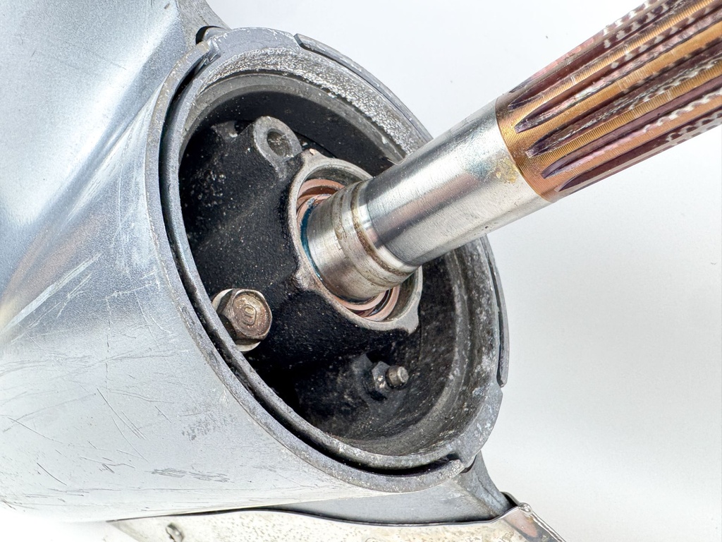 69J-45300-22-8D Yamaha 200 225 HP 25" XL Lower Unit Gear Case RH 2002-2015 - Resealed