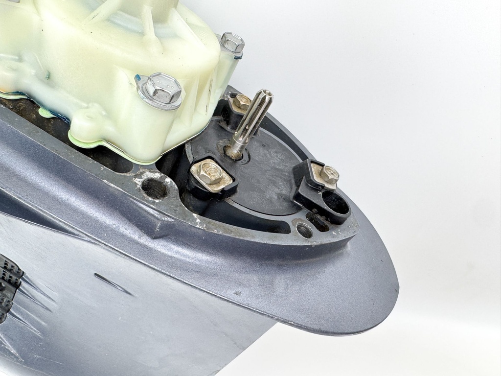 69J-45300-22-8D Yamaha 200 225 HP 25" XL Lower Unit Gear Case RH 2002-2015 - Resealed