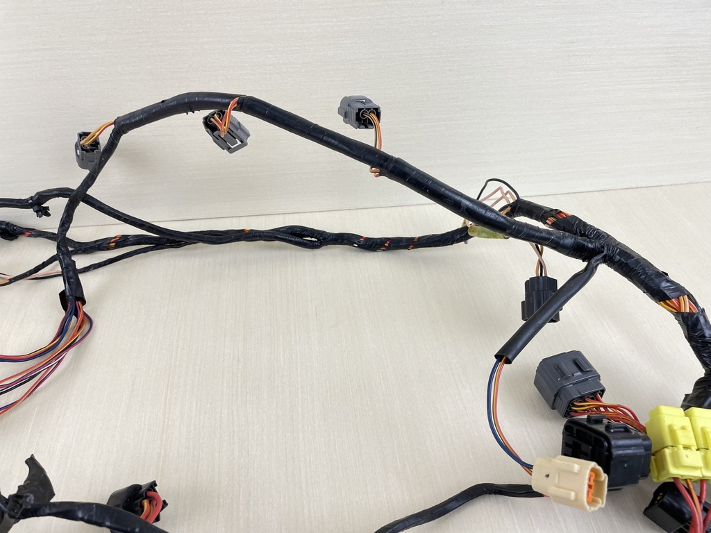 2002 Yamaha 225HP 4 Stroke Engine Wire Harness Assembly 69J-82590-10-00 Parts