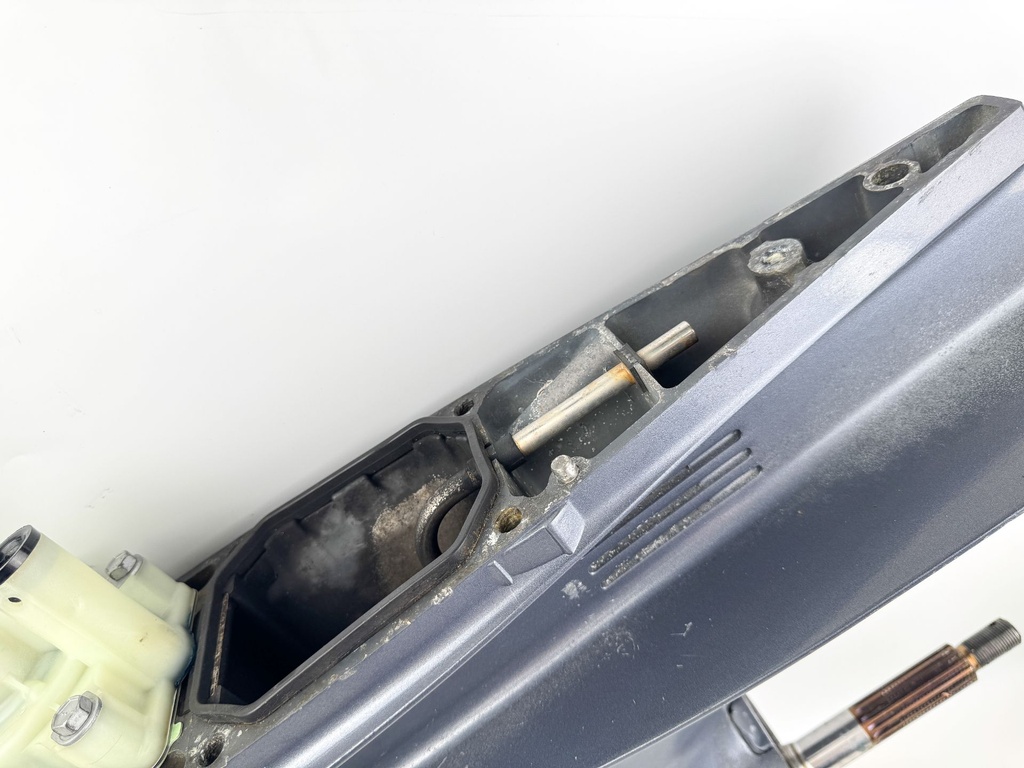 69J-45300-22-8D Yamaha 200 225 HP 25" XL Lower Unit Gear Case RH 2002-2015 - Resealed