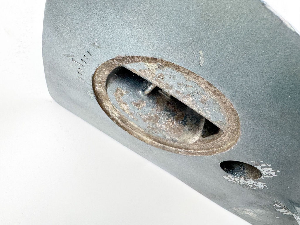 Yamaha 200 225 HP 4 Stroke 25" XL Lower Unit Gear Case RH 69J-45300-30-8D